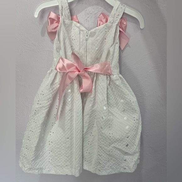 White Bonnie Jean Toodler girl dress - Picture 2 of 2